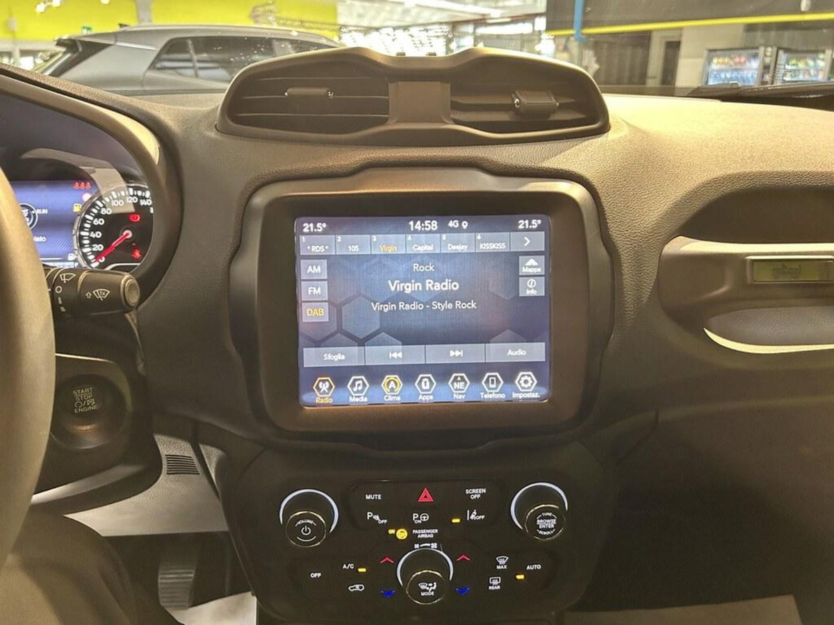 Jeep Renegade 1.6 Mjt 130 CV 80th Anniversary (15)