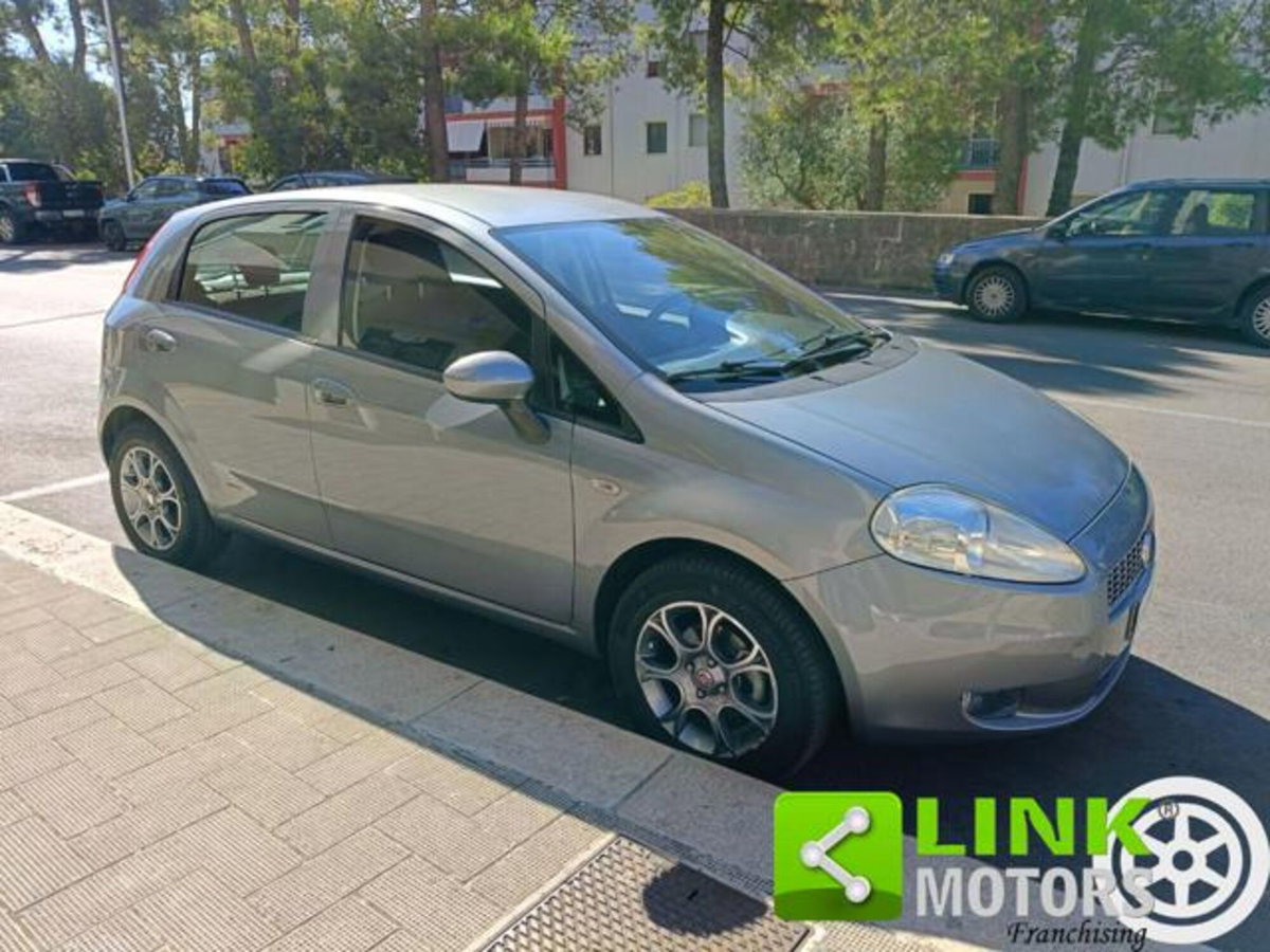 Fiat Grande Punto 1.3MJT 75 5p.Van Active 4pt (3)