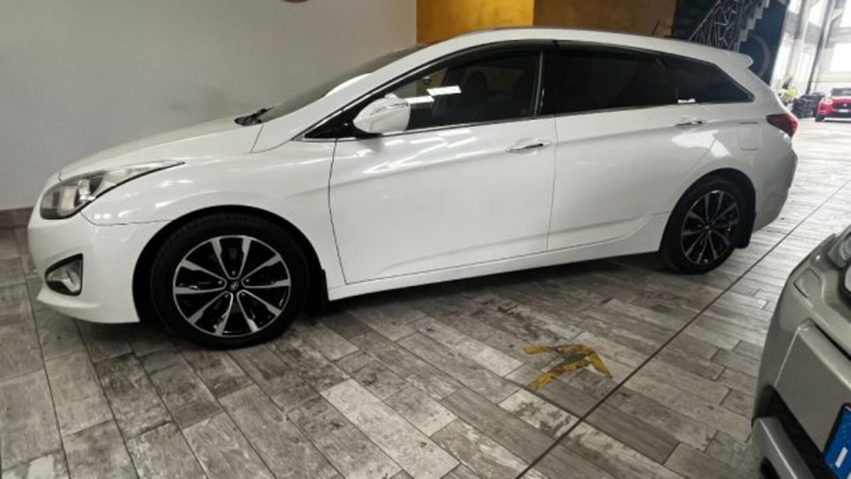 Hyundai i40 1.7 CRDi 136CV Aut. Style (3)