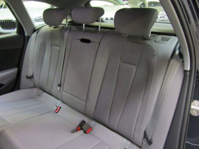 Audi A4 Avant 2.0 TDI 150 CV ultra Business (12)
