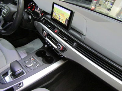 Audi A4 Avant 2.0 TDI 150 CV ultra Business (17)