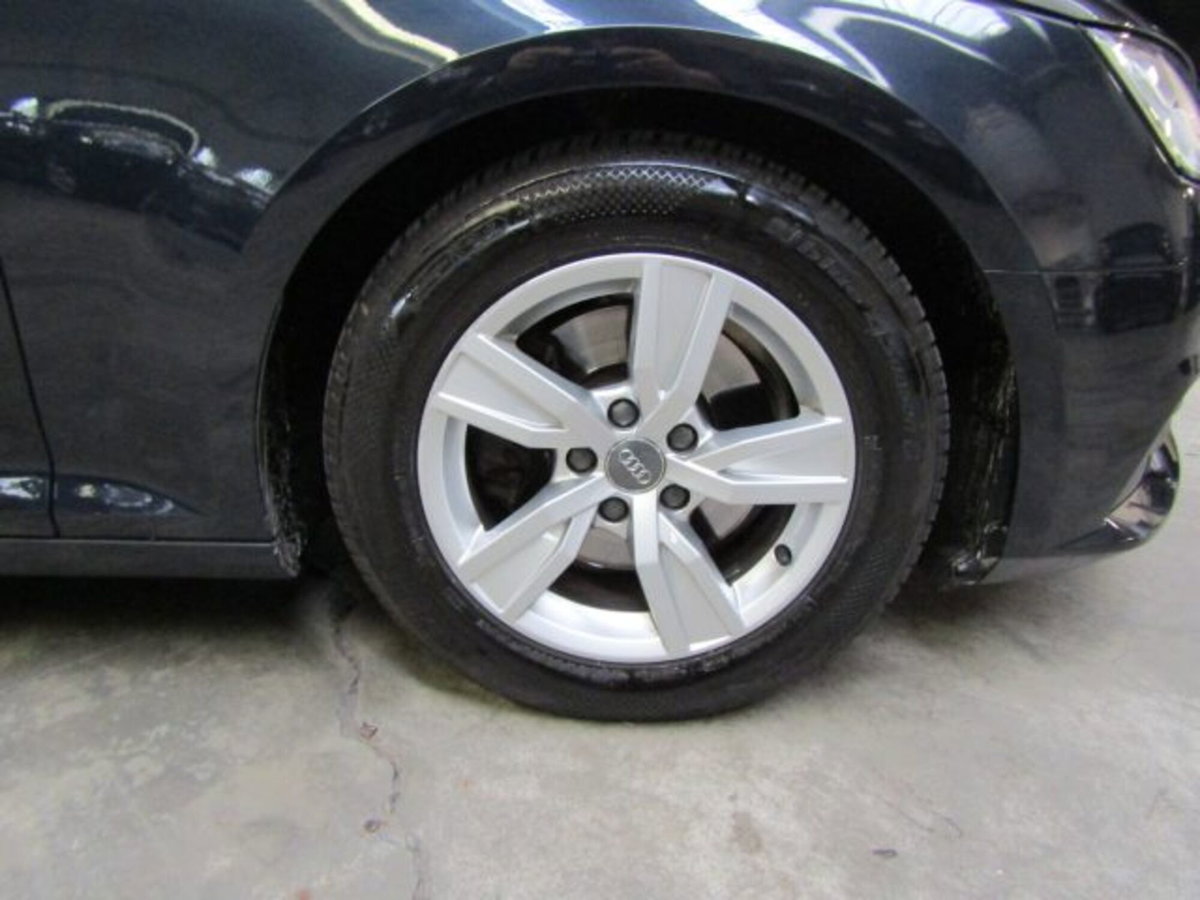 Audi A4 Avant 2.0 TDI 150 CV ultra Business (4)