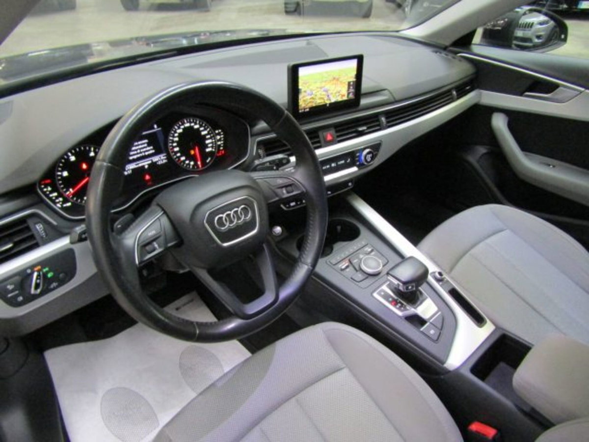 Audi A4 Avant 2.0 TDI 150 CV ultra Business (8)