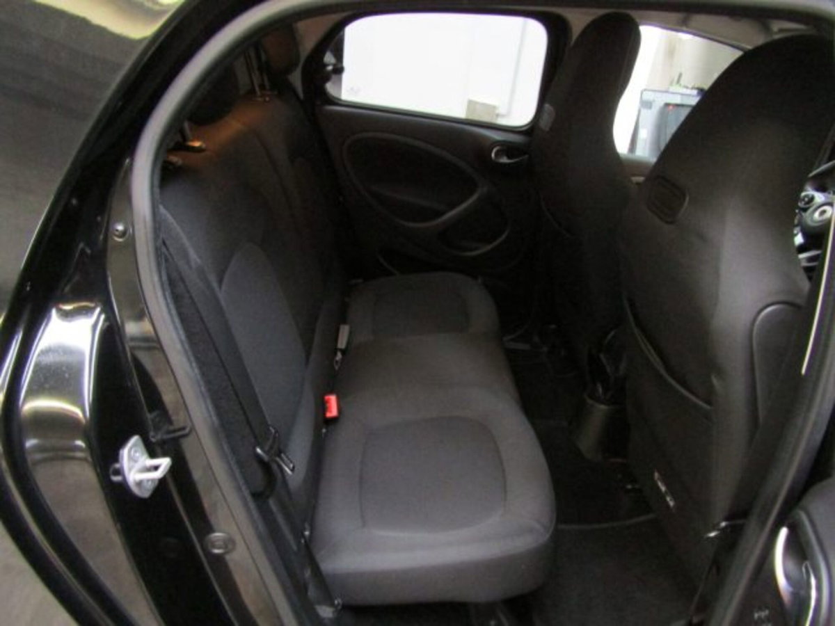 smart forfour forfour 70 1.0 twinamic Brabus Style (13)