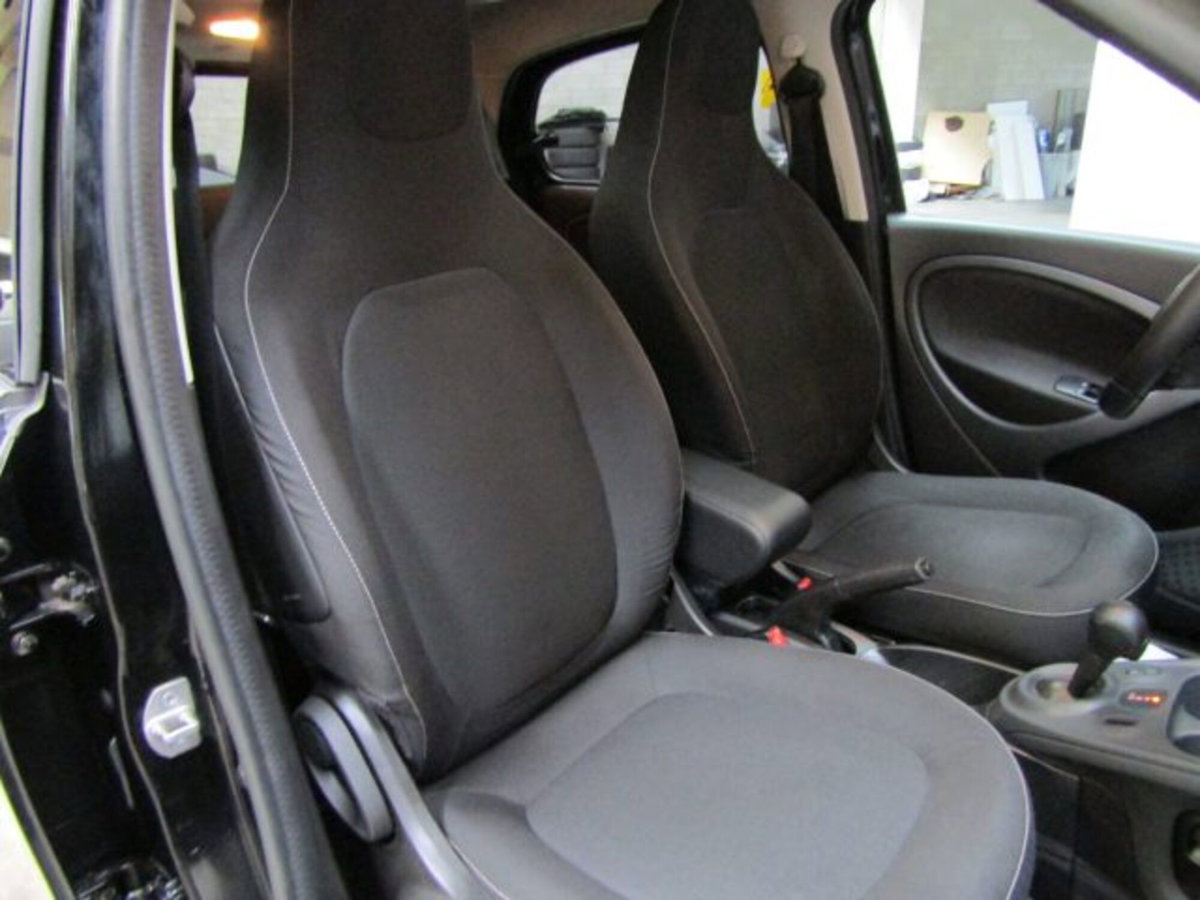 smart forfour forfour 70 1.0 twinamic Brabus Style (18)