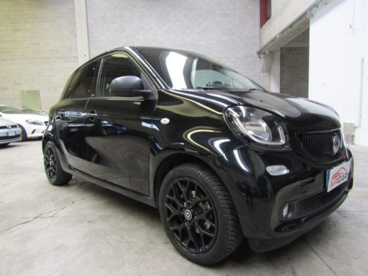 smart forfour forfour 70 1.0 twinamic Brabus Style (3)