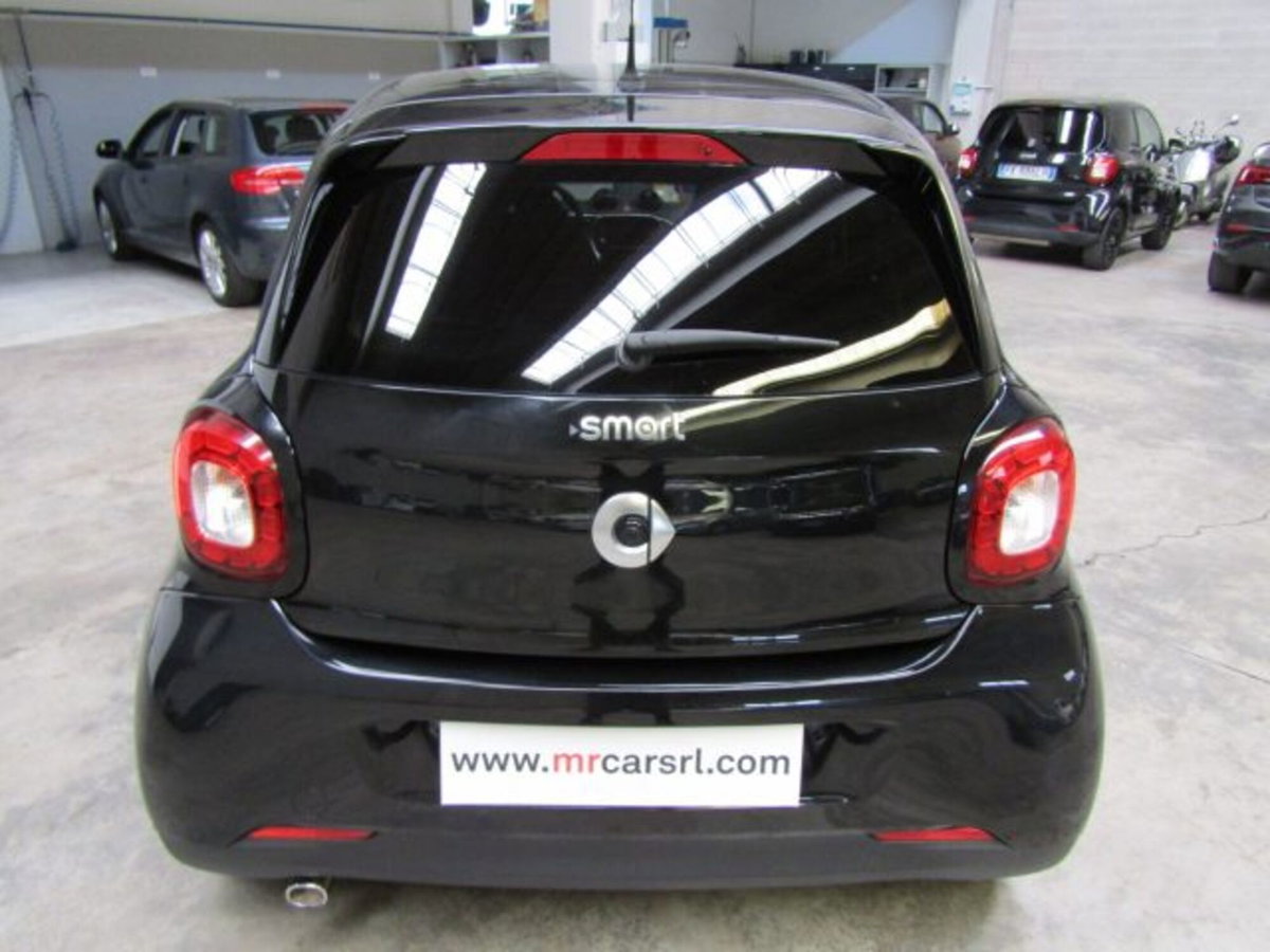 smart forfour forfour 70 1.0 twinamic Brabus Style (6)