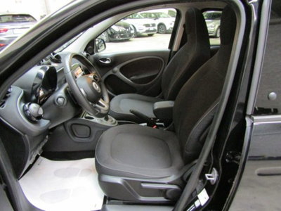 smart forfour forfour 70 1.0 twinamic Brabus Style (9)