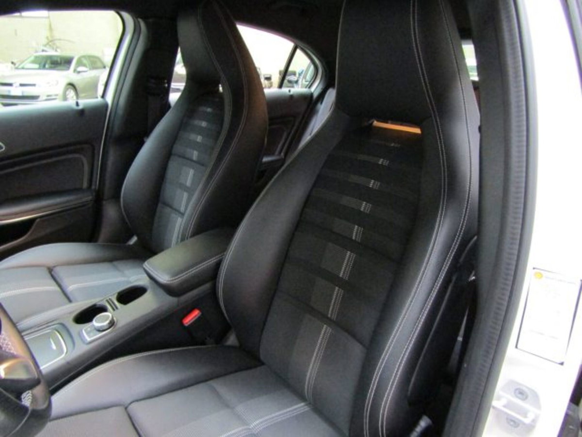 Mercedes-Benz Classe A 180 Sport (10)