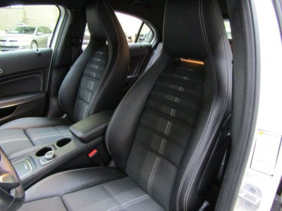 Mercedes-Benz Classe A 180 Sport (10)