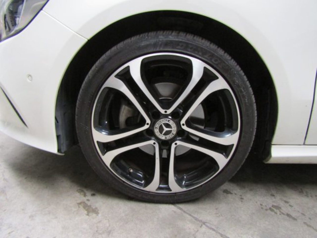Mercedes-Benz Classe A 180 Sport (4)
