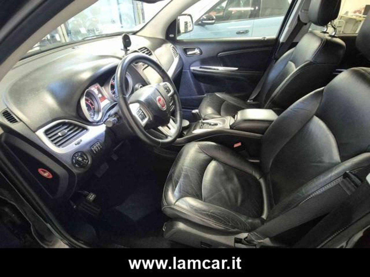 Fiat Freemont 2.0 Mjt 170 CV 4x4 Automatica Lounge (15)
