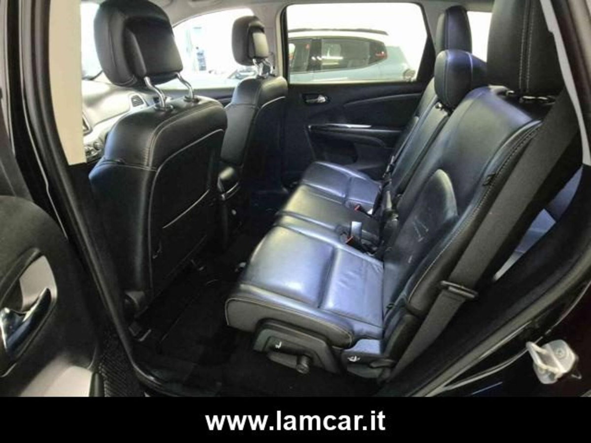 Fiat Freemont 2.0 Mjt 170 CV 4x4 Automatica Lounge (16)