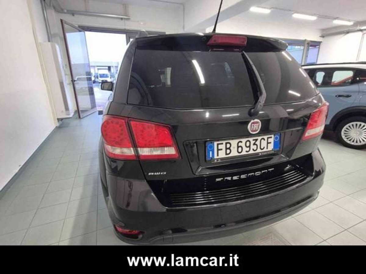Fiat Freemont 2.0 Mjt 170 CV 4x4 Automatica Lounge (9)