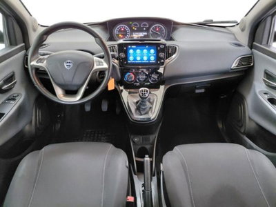 Lancia Ypsilon 1.0 FireFly 5 porte S&S Hybrid Gold Plus (9)