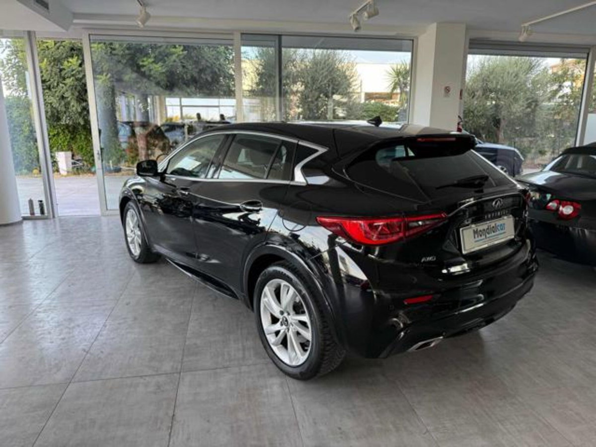 Infiniti Q30 2.2 diesel DCT Premium (5)