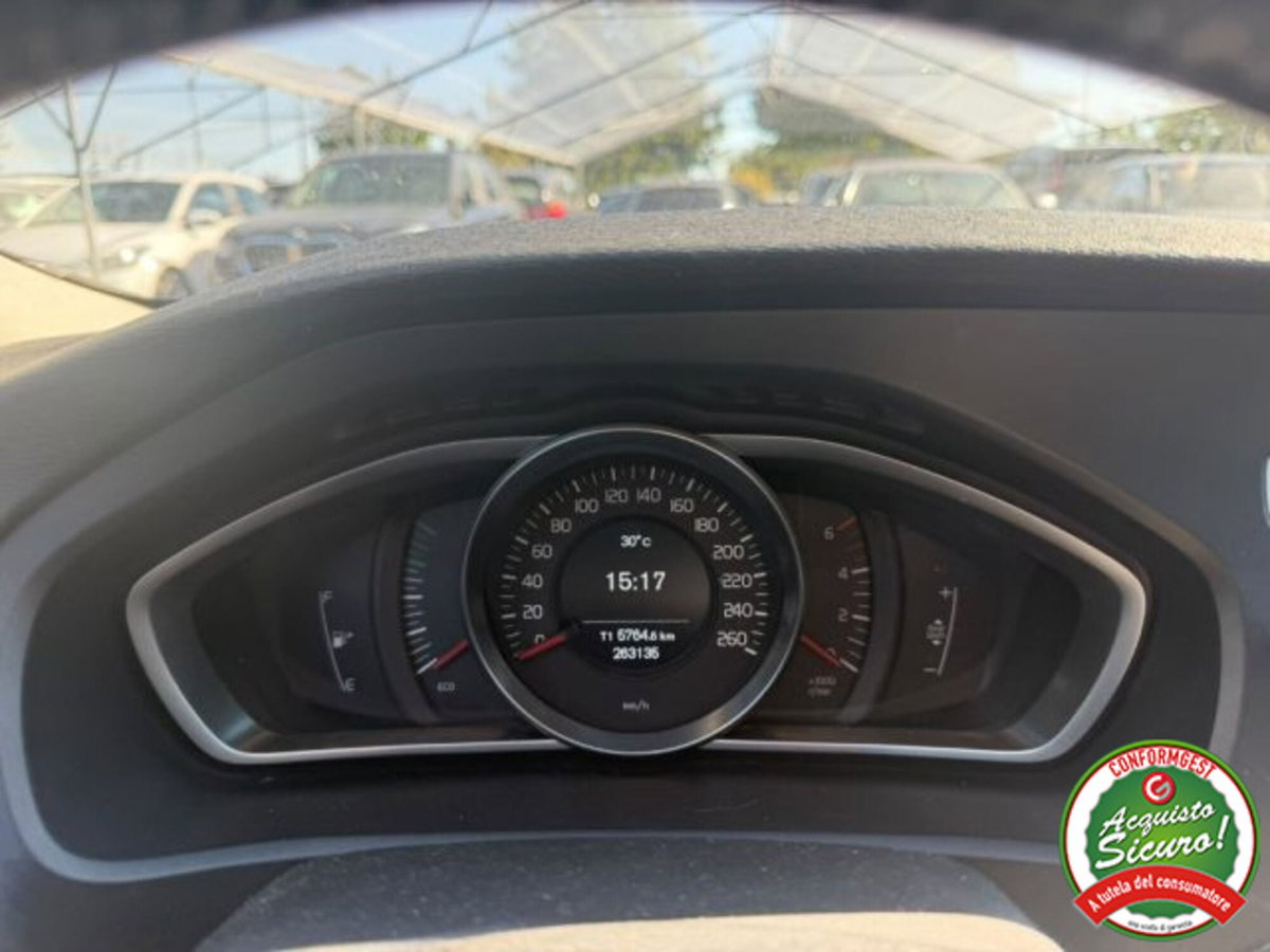 Volvo V40 D2 'eco' Momentum (10)
