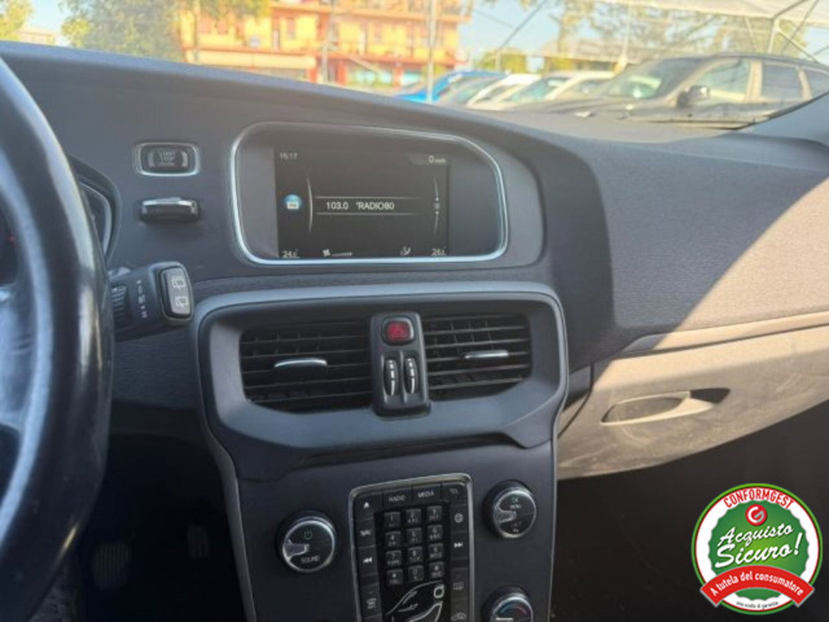 Volvo V40 D2 'eco' Momentum (9)