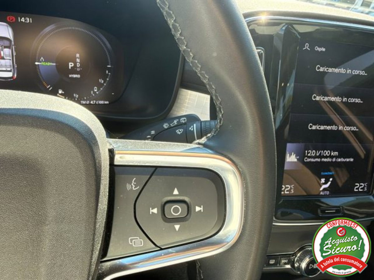 Volvo XC40 T4 Recharge Plug-in Hybrid R-design (13)
