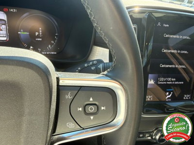 Volvo XC40 T4 Recharge Plug-in Hybrid R-design (13)