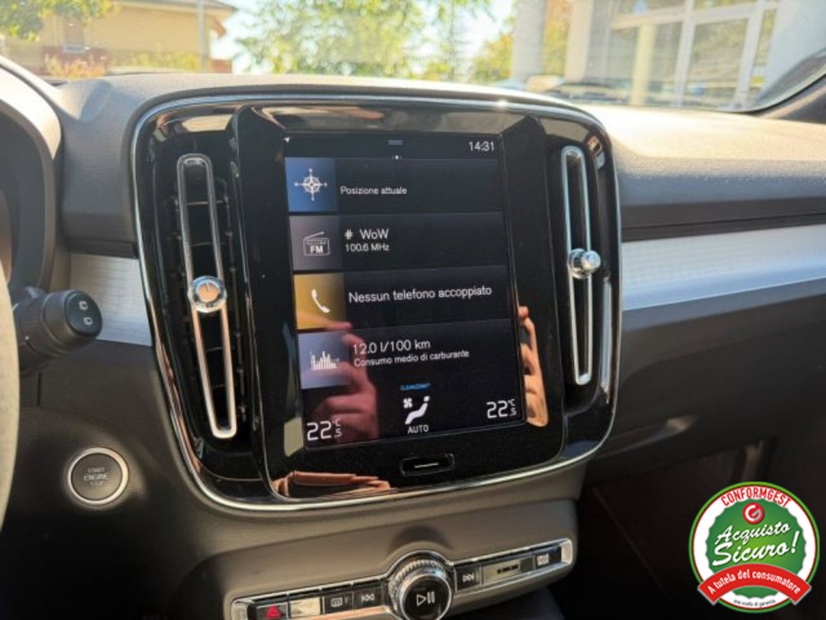 Volvo XC40 T4 Recharge Plug-in Hybrid R-design (16)