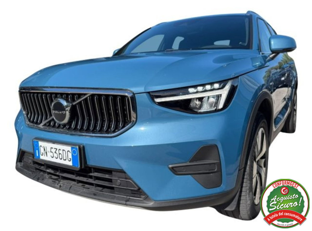 Volvo XC40 T4 Recharge Plug-in Hybrid R-design (2)