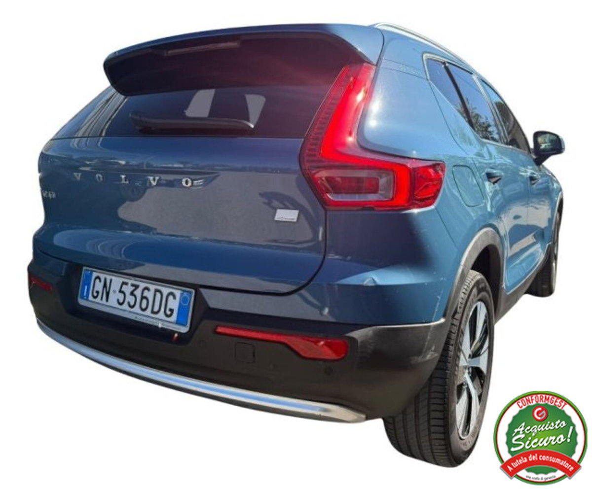 Volvo XC40 T4 Recharge Plug-in Hybrid R-design (3)