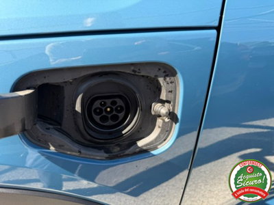 Volvo XC40 T4 Recharge Plug-in Hybrid R-design (5)