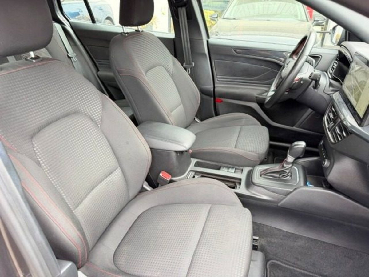 Ford Focus Station Wagon 1.0 EcoBoost Hybrid 125 CV Powershift SW ST-Line X (10)