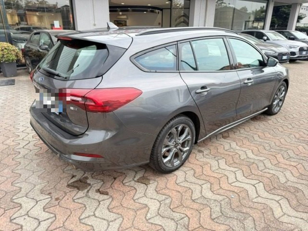 Ford Focus Station Wagon 1.0 EcoBoost Hybrid 125 CV Powershift SW ST-Line X (3)