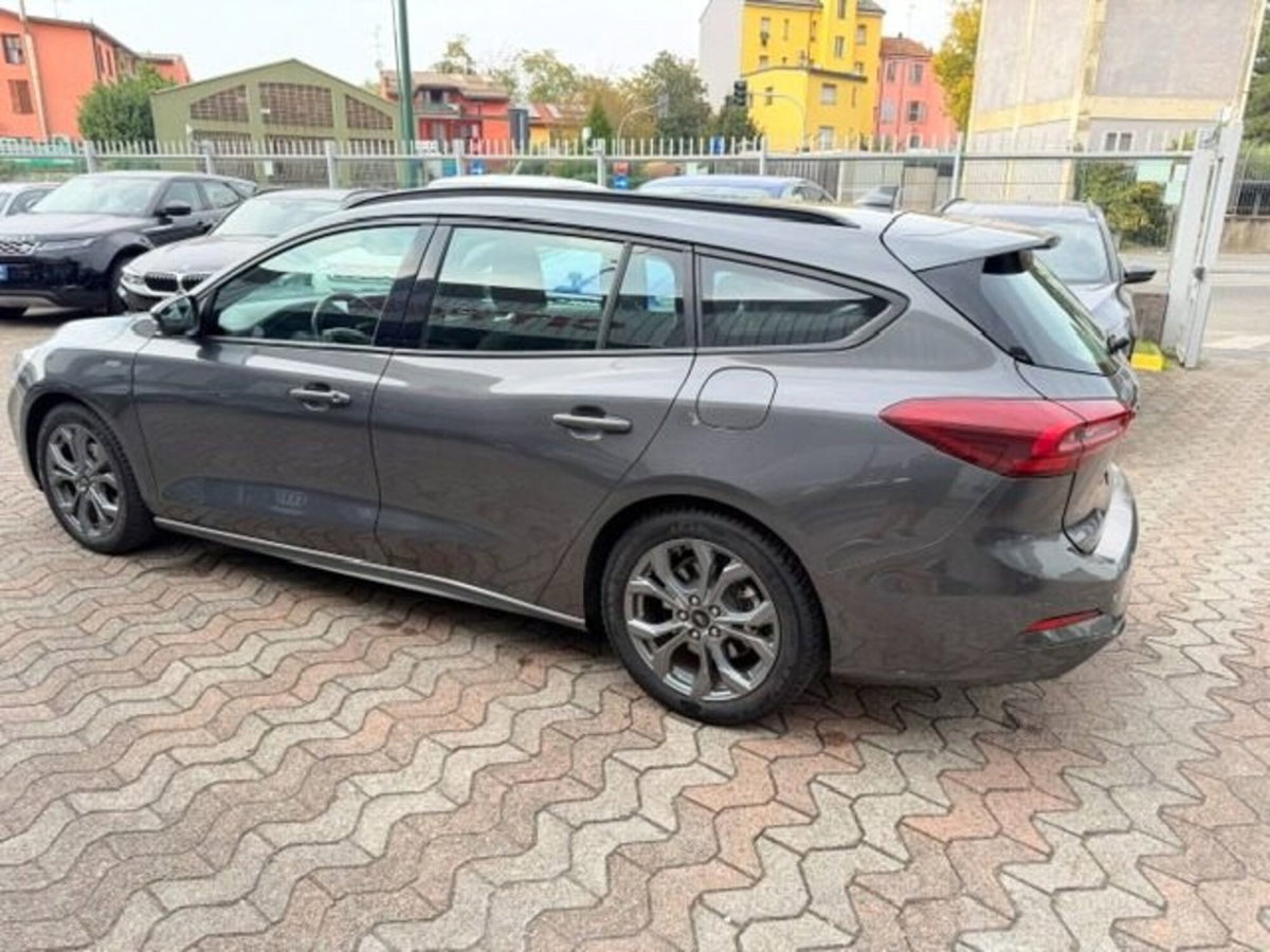 Ford Focus Station Wagon 1.0 EcoBoost Hybrid 125 CV Powershift SW ST-Line X (4)