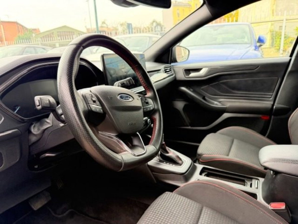 Ford Focus Station Wagon 1.0 EcoBoost Hybrid 125 CV Powershift SW ST-Line X (6)