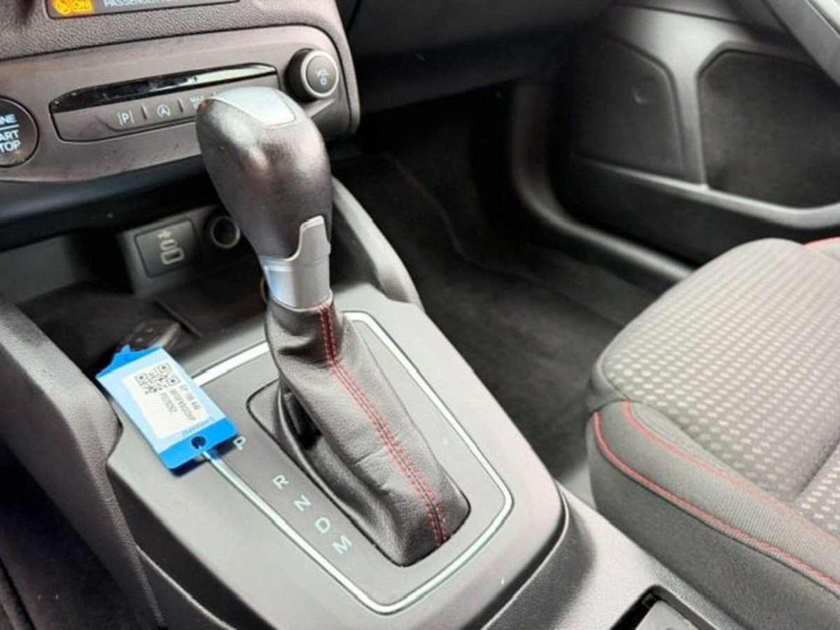 Ford Focus Station Wagon 1.0 EcoBoost Hybrid 125 CV Powershift SW ST-Line X (11)
