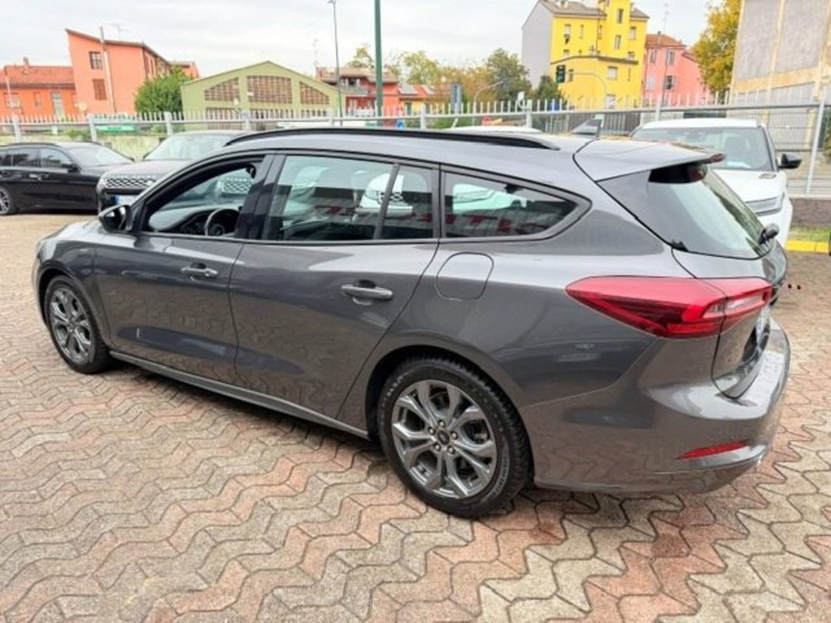 Ford Focus Station Wagon 1.0 EcoBoost Hybrid 125 CV Powershift SW ST-Line X (4)