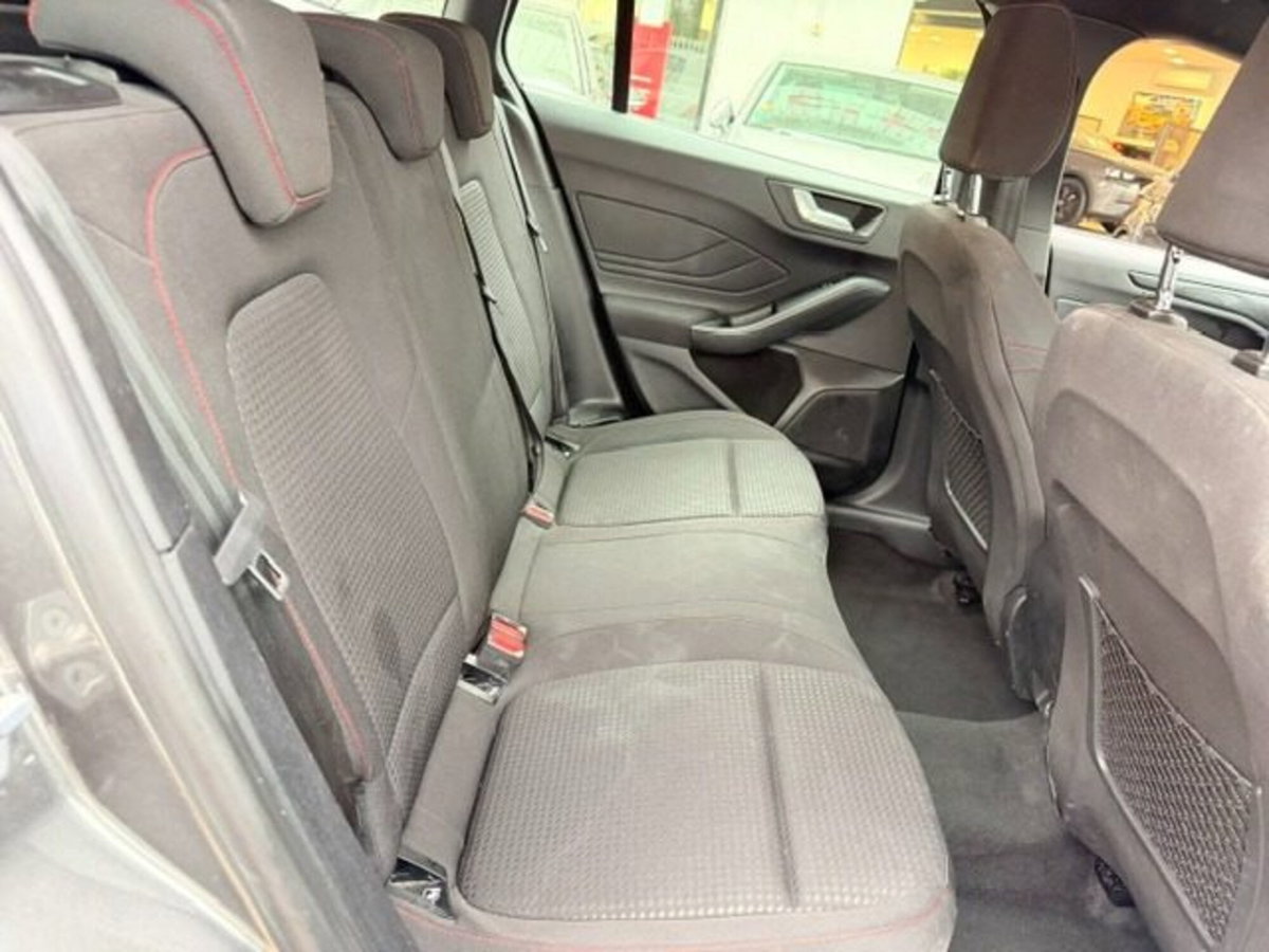 Ford Focus Station Wagon 1.0 EcoBoost Hybrid 125 CV Powershift SW ST-Line X (8)