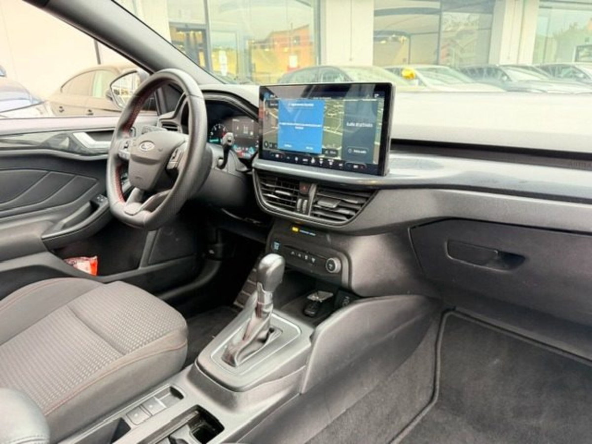 Ford Focus Station Wagon 1.0 EcoBoost Hybrid 125 CV Powershift SW ST-Line X (11)