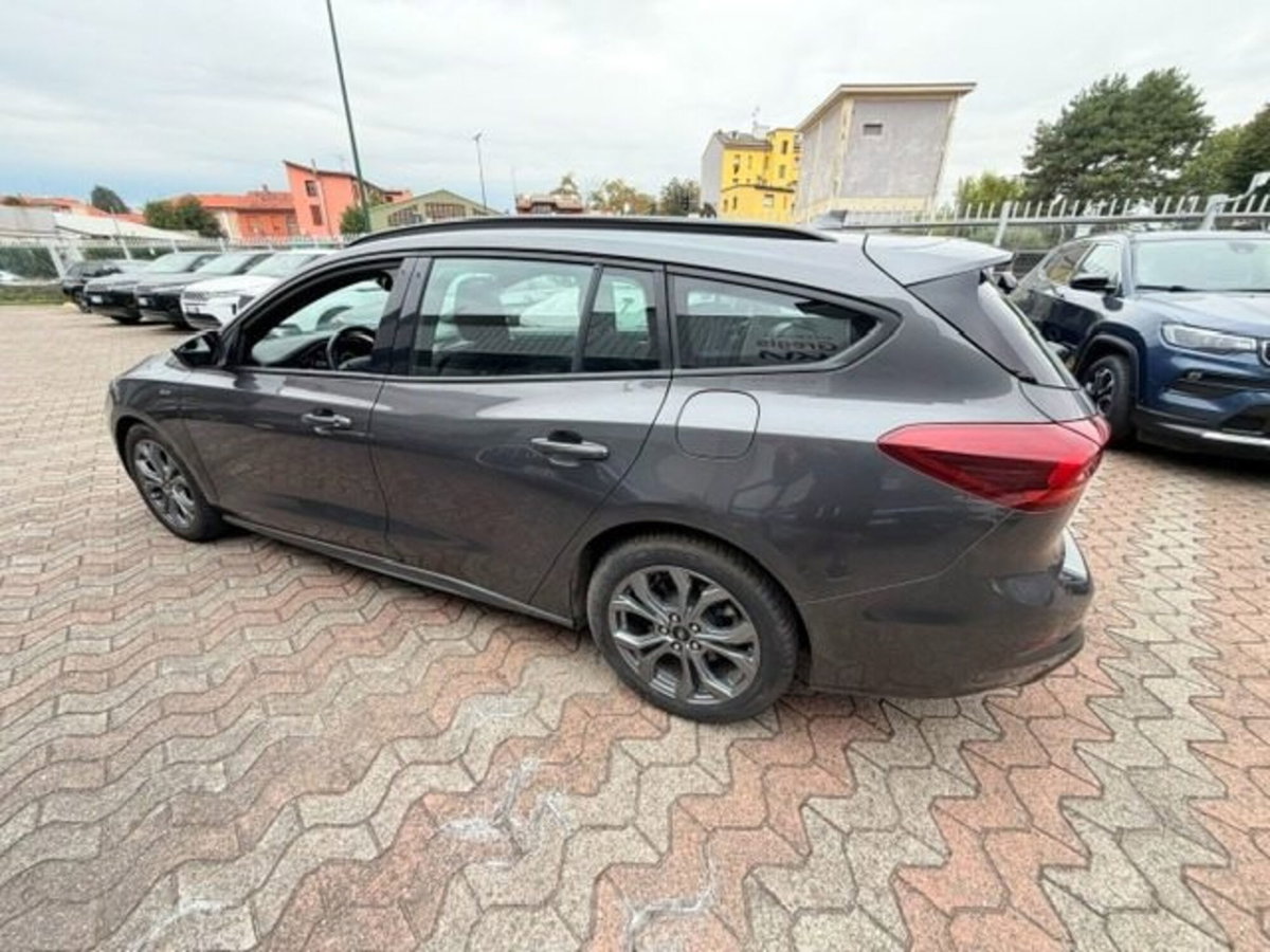 Ford Focus Station Wagon 1.0 EcoBoost Hybrid 125 CV Powershift SW ST-Line X (4)