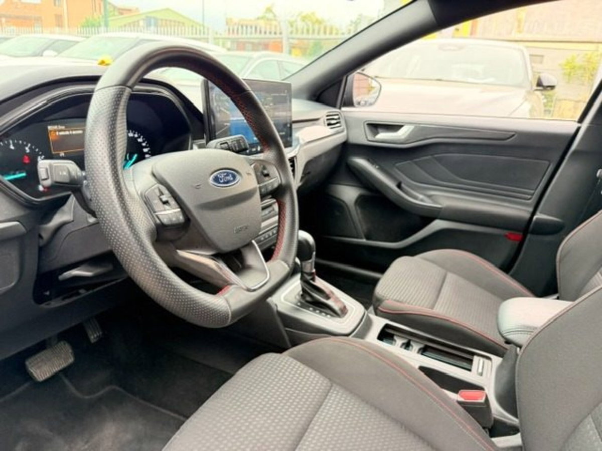 Ford Focus Station Wagon 1.0 EcoBoost Hybrid 125 CV Powershift SW ST-Line X (6)
