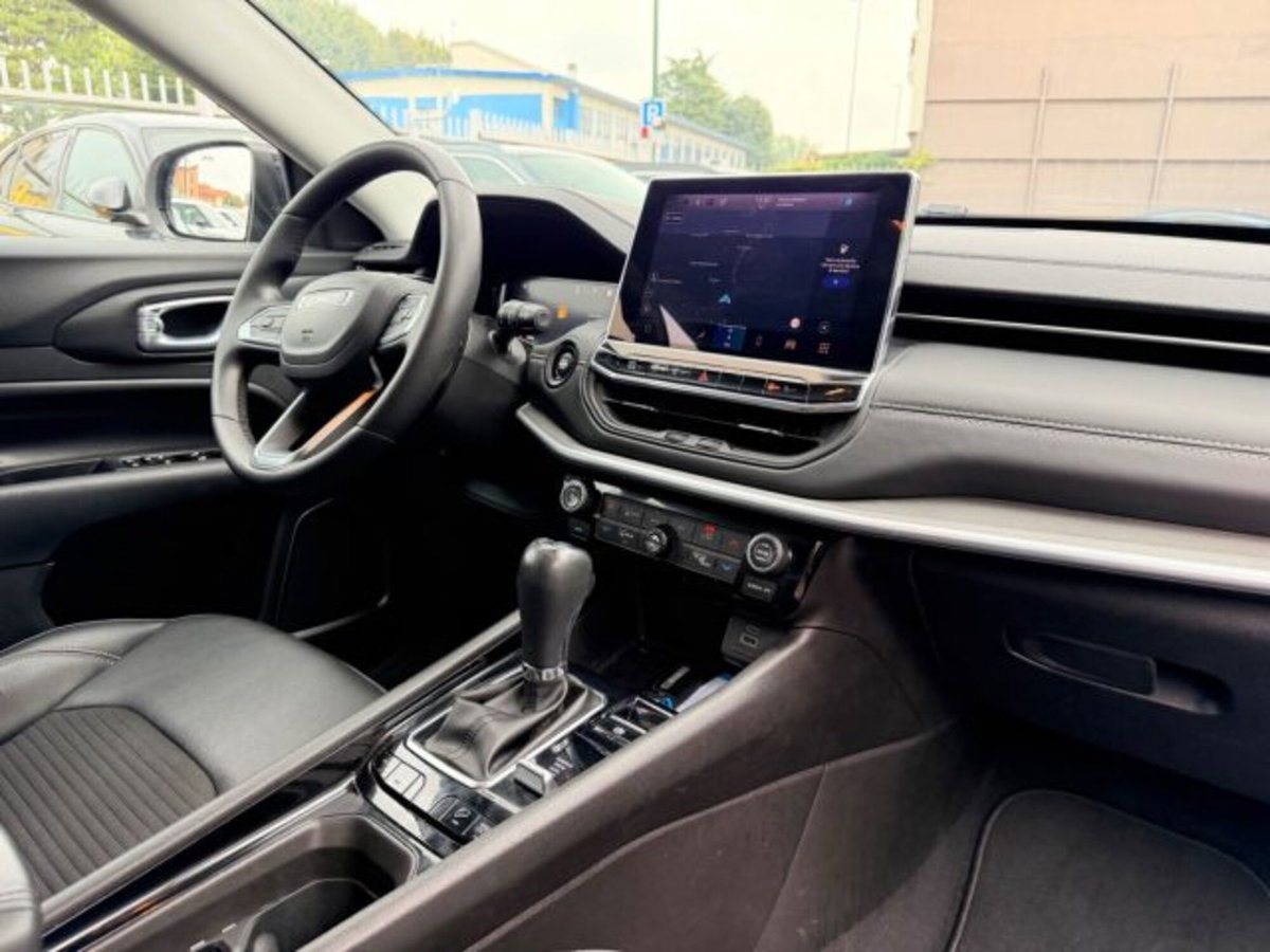 Jeep Compass 1.3 T4 190CV PHEV AT6 4xe Limited (14)