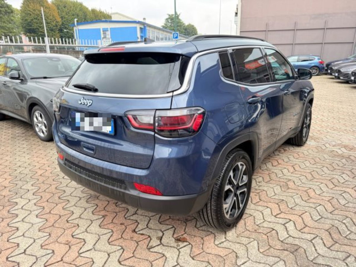 Jeep Compass 1.3 T4 190CV PHEV AT6 4xe Limited (5)