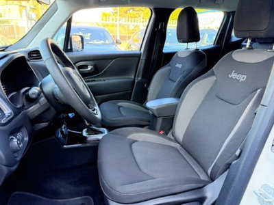Jeep Renegade 1.3 T4 190CV PHEV 4xe AT6 Limited (9)