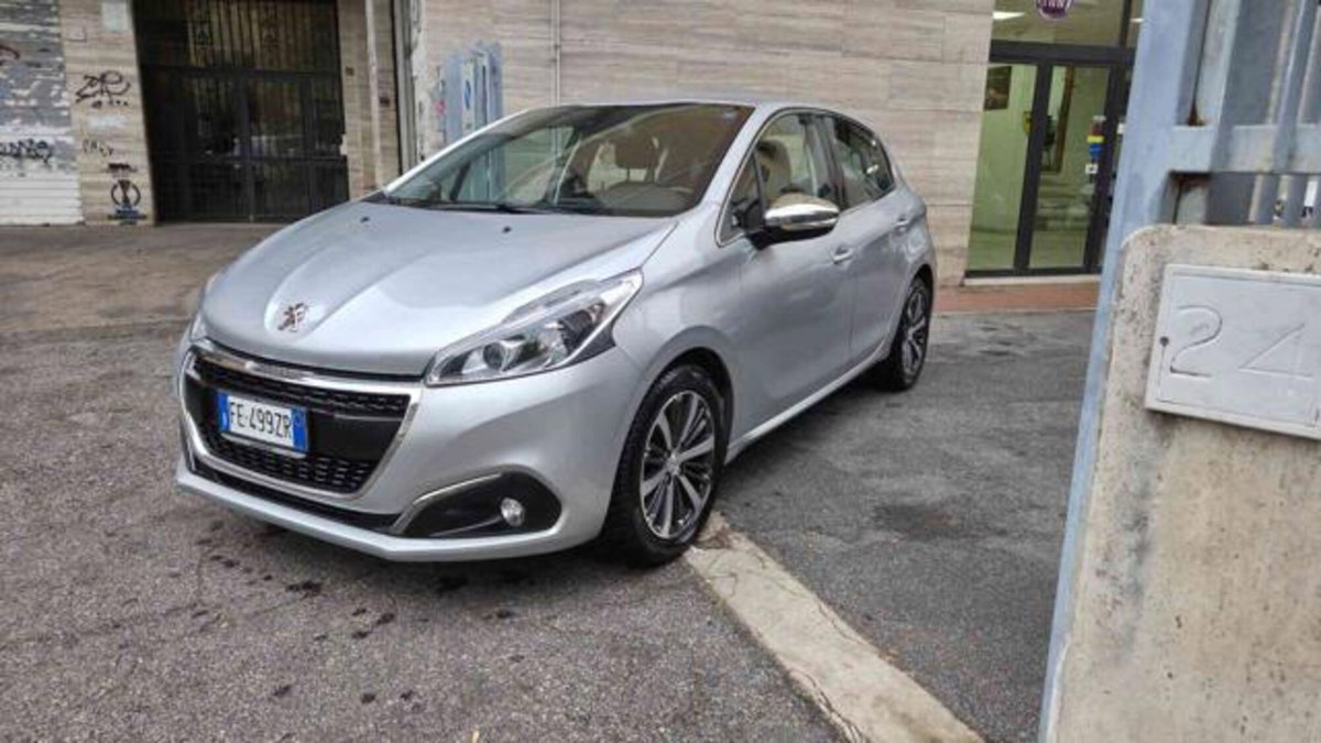 Peugeot 208 82 5 porte Allure (3)