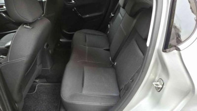 Peugeot 208 82 5 porte Allure (8)