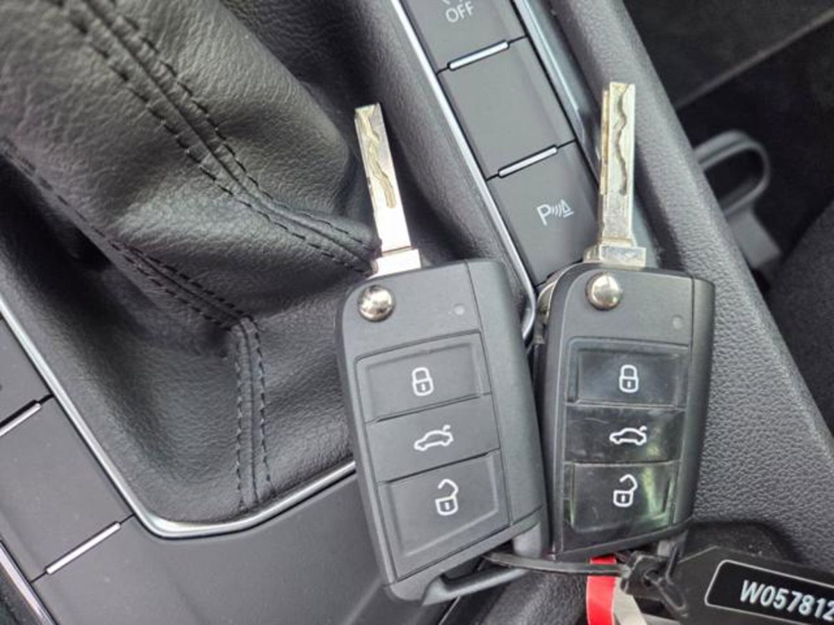 Volkswagen Tiguan 2.0 TDI 150 CV SCR DSG 4MOTION Life (17)