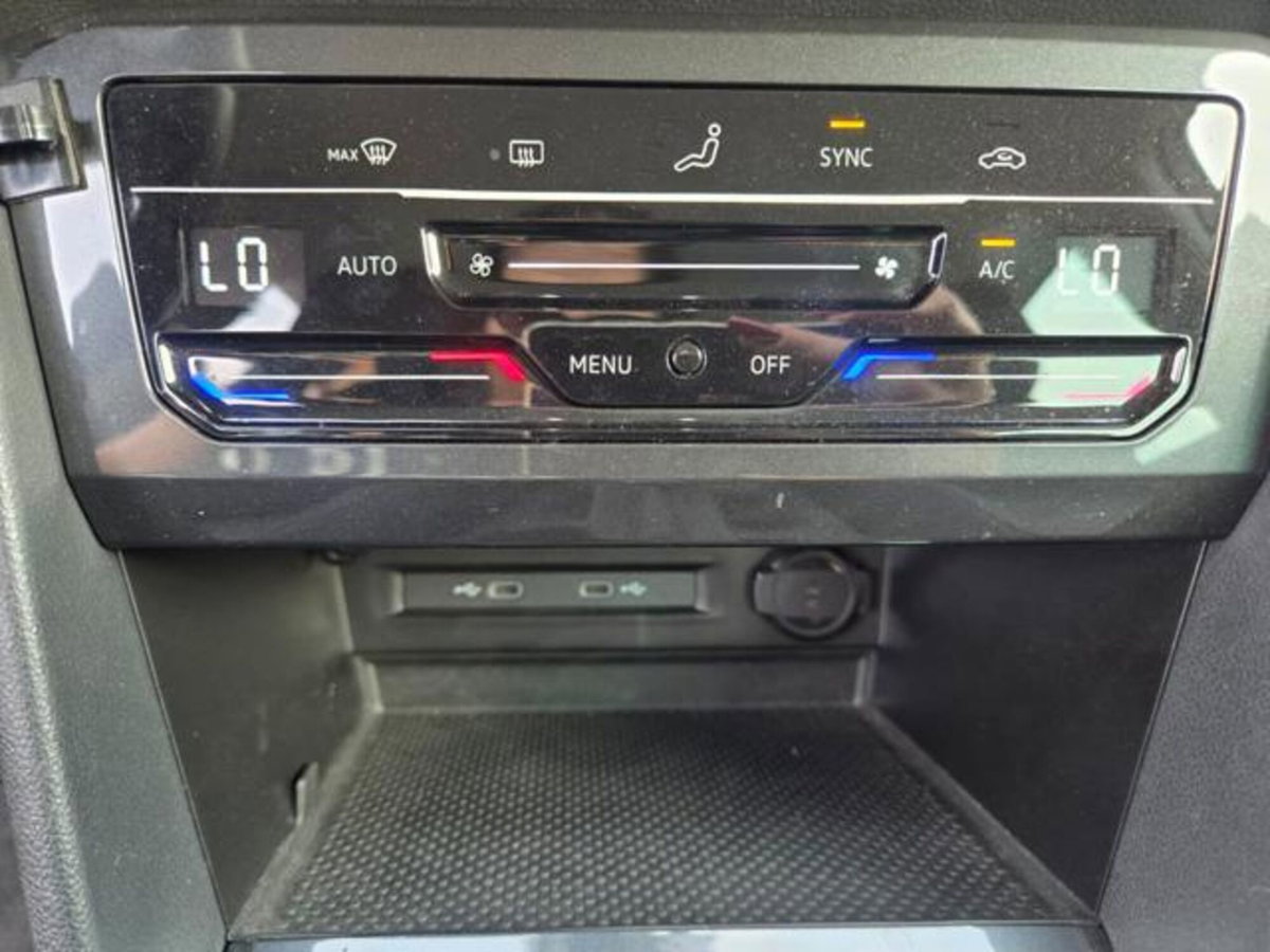 Volkswagen Tiguan 2.0 TDI 150 CV SCR DSG 4MOTION Life (18)
