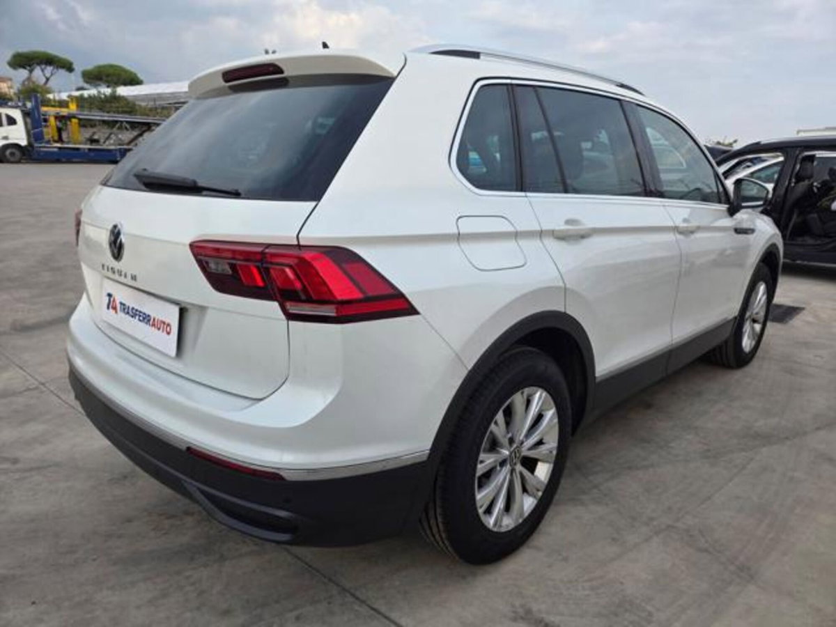 Volkswagen Tiguan 2.0 TDI 150 CV SCR DSG 4MOTION Life (5)