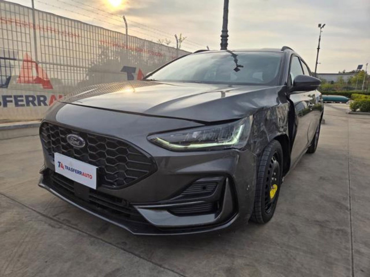 Ford Focus Station Wagon 1.5 EcoBlue 115 CV automatico SW ST-Line Design