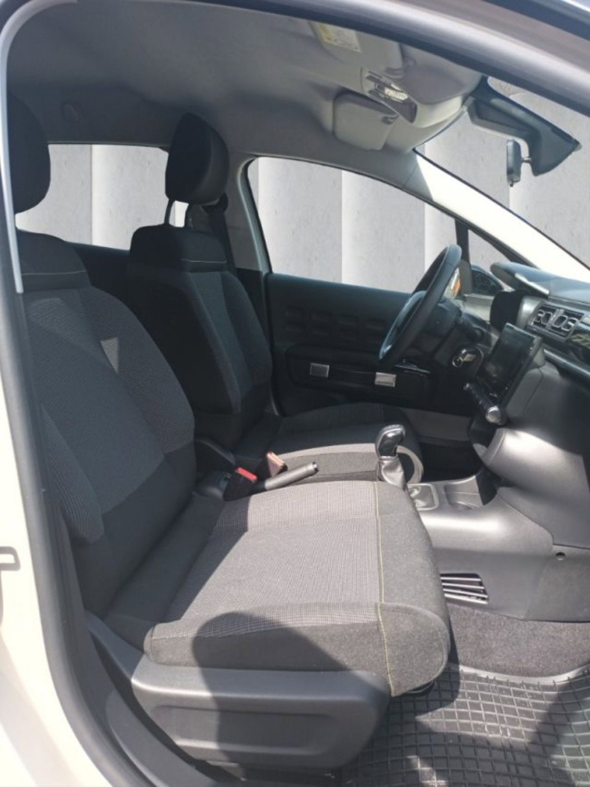 Citroen C3 1.2 puretech Max s&s 83cv neopatentati (9)