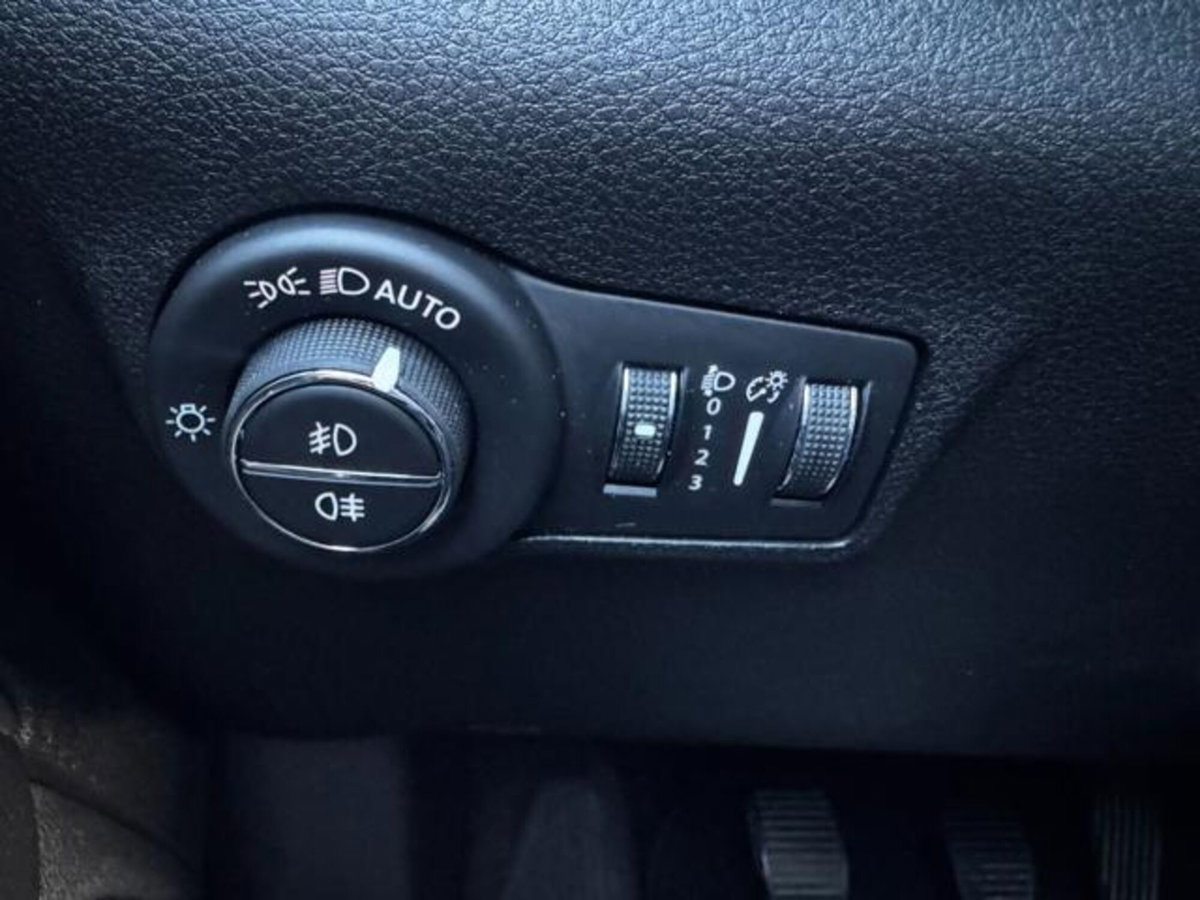 Jeep Compass 1.6 Multijet II 2WD S (12)
