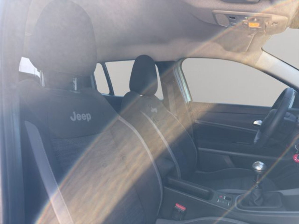 Jeep Avenger 1.2 turbo Summit fwd 100cv (18)